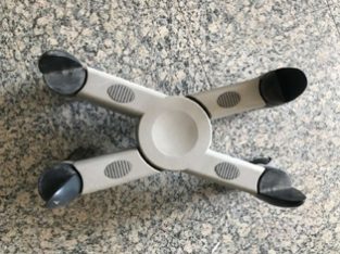 Desktop PC Halterung mit Rollen